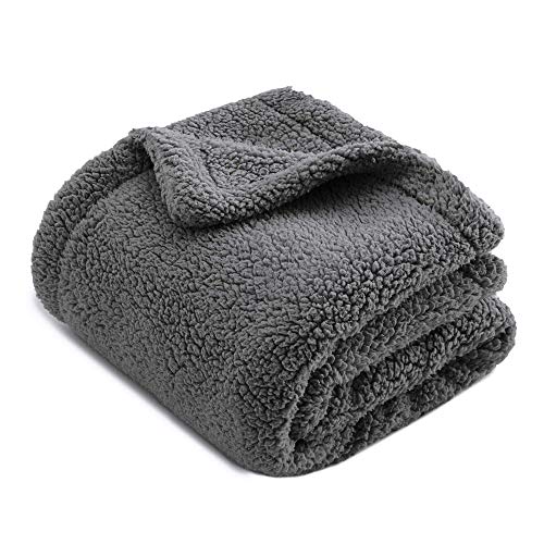 CHEE RAY Autumn Winter Extra Thick Washable Snugly Sherpa Fleece Bed Blanket for Dogs and Cats, Durable Warm Fluffy Throw fit Beds/Couch/Sofa/Kennel/Carrier, Grey (30" x 25")