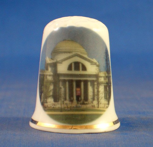 Porcelain China Collectable Thimble - Smithsonian Worlds Largest Museum with Free Gift Box