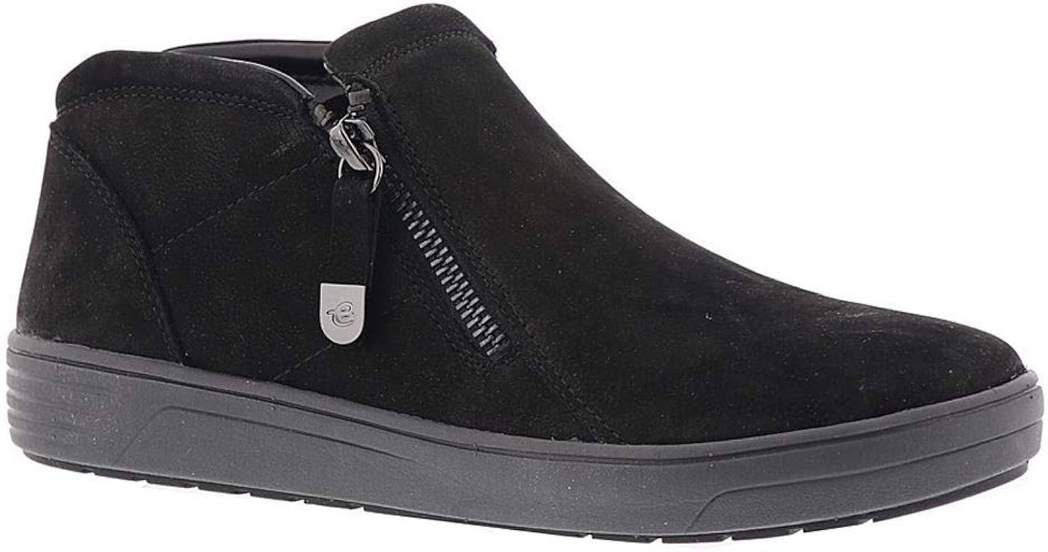 easy spirit novia casual ankle booties