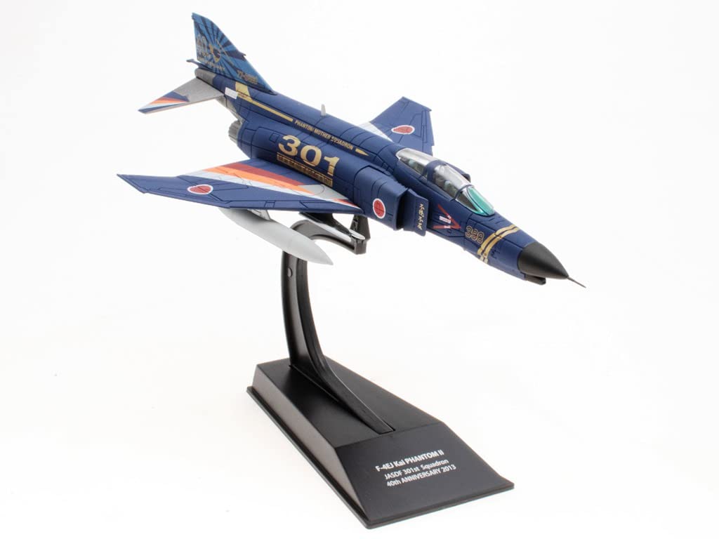OPO 10 - 1/100 scale military fighter jet compatible with F-4EJ Kai Phantom II Japan 2013 - CP17