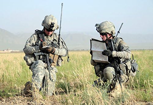 Amazon.com: Posterazzi - Póster de la Patrulla de los soldados del ejército de los Estados Unidos en busca de armas (17 x 11), multicolor: Home \u0026 Kitchen