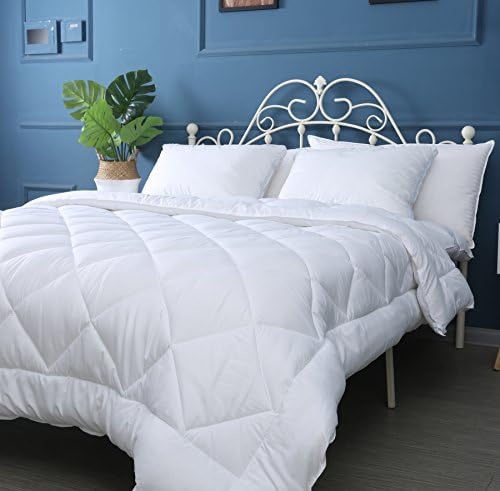 Naluka Twin Size Comforter, Duvet Insert Goose Down Alternative Microfiber Ultra Soft White Hypoallergenic Solid Comforter