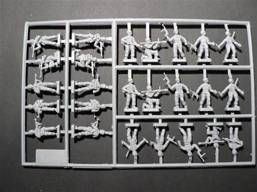 Italeri 510006045 - 1:72 2nd WW German Paratrooper Green, 1/72 - Image 3