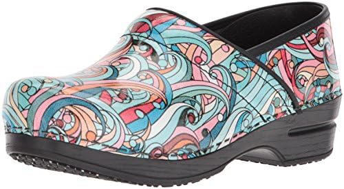 sanita medical clogs