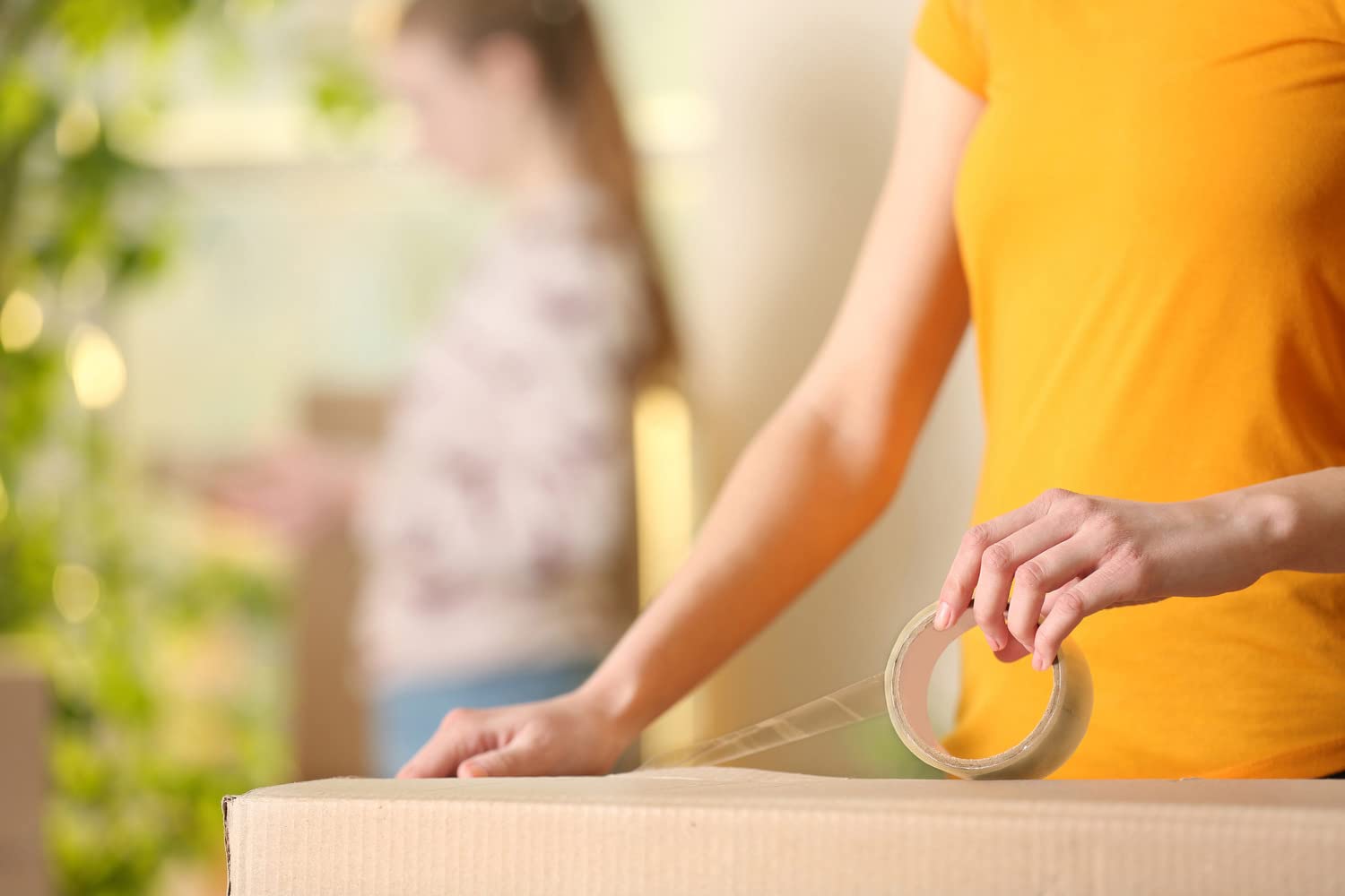 Idena 90129 - Klebeband braun, 50 mm x 66 m, 6 Rollen geräuscharmes Paketband, ideal für Umzug und Versand 5