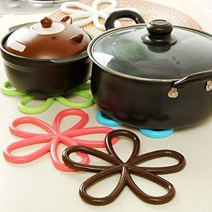 Ramkuwar PVC Anti-Slip Table Insulated Hot Pot Kitchen Insulation Mats - 5 Pieces