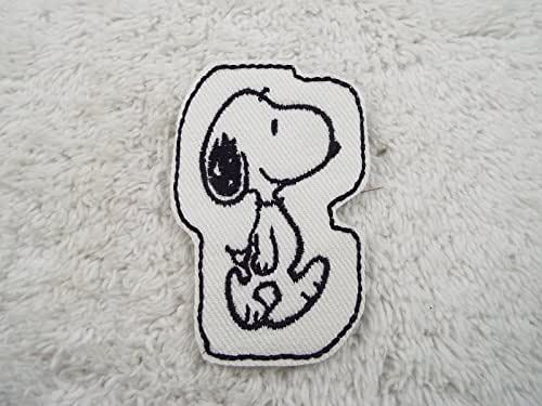 Amazon com SNOOPY  Peanuts Character Embroidered Iron on 