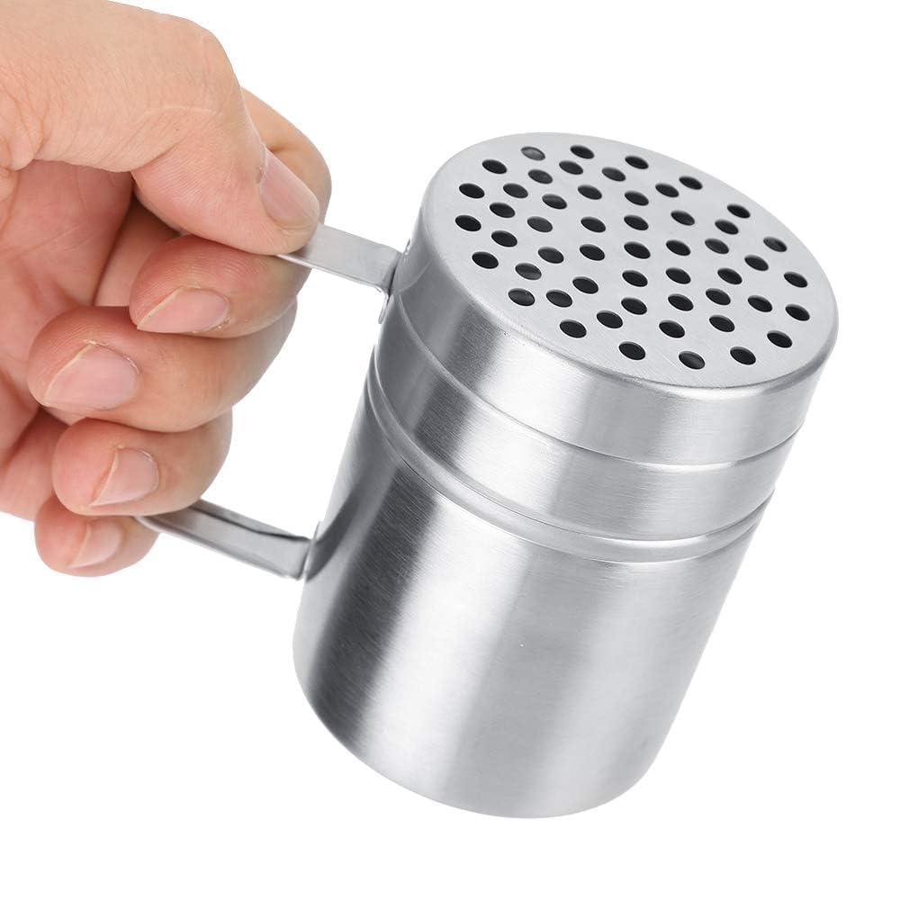 2Pcs Flour Shaker, Dredger Shaker Stainless Steel with Handle, Chocolate Shaker for Cappuccino Icing Sugar Shaker Sugar Duster Spice Bottle Dredger Shaker for Sugar Salt Flour