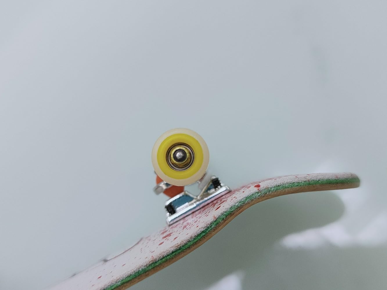 Leefai Pro Fingerboard Wheels Color Core Inner Layer - Mini Finger Skateboard Wheels with Ultra Spin Bearings-7.8mmx4.8mm -Inner Layer Colorway (Yellow)