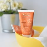Avène SPF 50+ Tinted Sunscreen Fluid Very High Protection UVB UVA Sensitive view 4