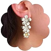 Iaceble Boho Hammered Flower Dangle Earrings Gold Daisy Stud Earrings Exaggerated Floral Earrings Daisy Flower Drop Earrings Metal Flower Earrings Jewelry for Women