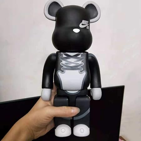 figurine bearbrick