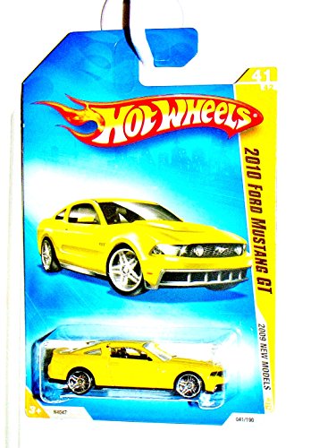 Hot Wheels 2009-041 New Models Yellow 2010 Ford Mustang GT 1:64 Scale