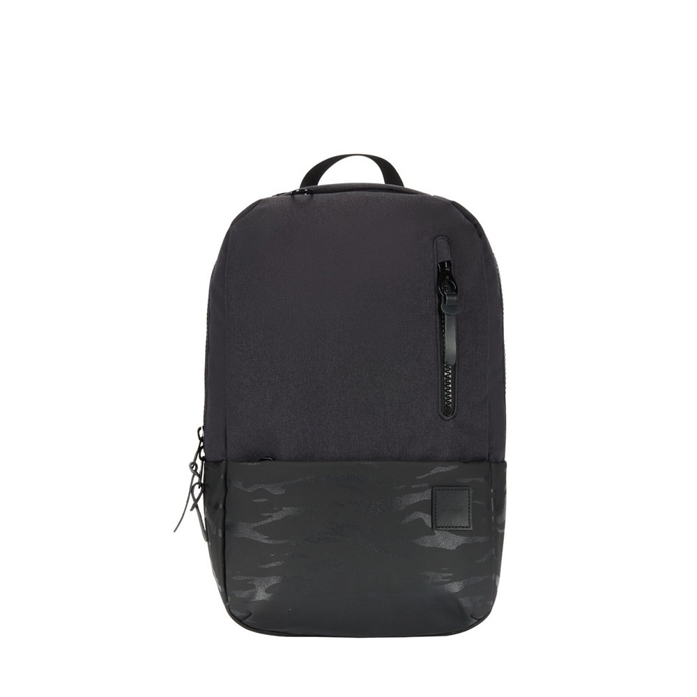 incase compass dot backpack