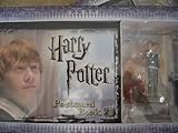 Harry Potter Postcard Book with Limited Edition Ron Weasley Figure