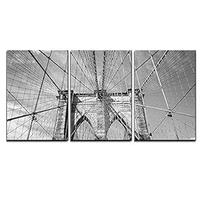 BRAND_NAMEBrooklyn Bridge New York City USA in Black...