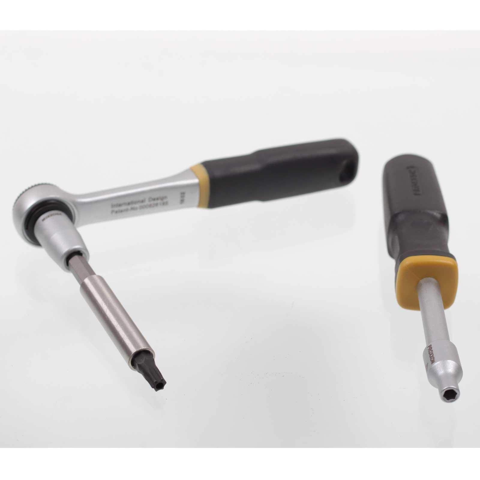 Proxxon Steckschlüsselsatz, Schraubersatz mit 1/4"-Umschaltratsche, Schraubendrehergriff und Magnethalter, 39-teiliges Werkzeug-Set mit Stahlkasten, 23070 9