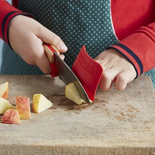 OPINEL - Coffret Complet Petit Chef - Ustensiles de Cuisine Enfant - Couteau, Éplucheur, Protège-Doigts - Hêtre & Inox - Rouge - Cuisine A Vivre OPINEL - Coffret Complet Petit Chef - Ustensiles de Cuisine Enfant - Couteau, Éplucheur, Protège-Doigts - Hêtre & Inox - Rouge