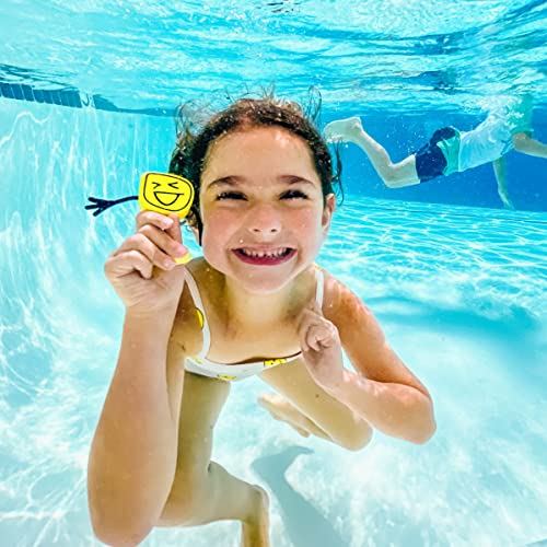 Glo Pals Alex WaterActivated Bath Toy with 6 Reusable LightUp Cubes