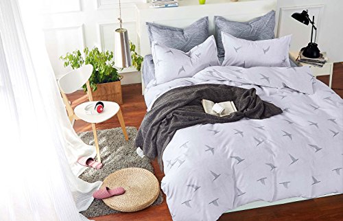 Gray Duvet Cover Set, Flying Bird Pattern Printed on Light Grey, Soft Microfiber Bedding with Zipper Closure (3pcs, Queen Size)
