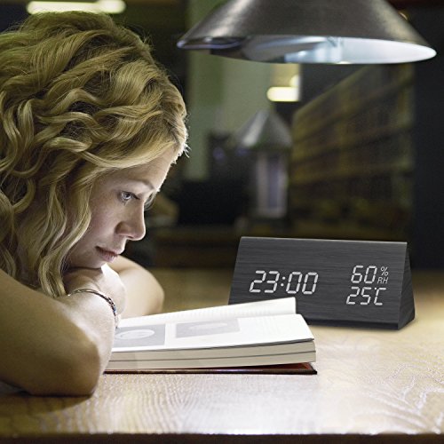 Digital Alarm Clock, Wooden LED Alarm Clock with Triple Alarms, 3 Levels Brightness Dimmer, Big Digit Display Date, Temperature and Humidity for Home Bedrooms