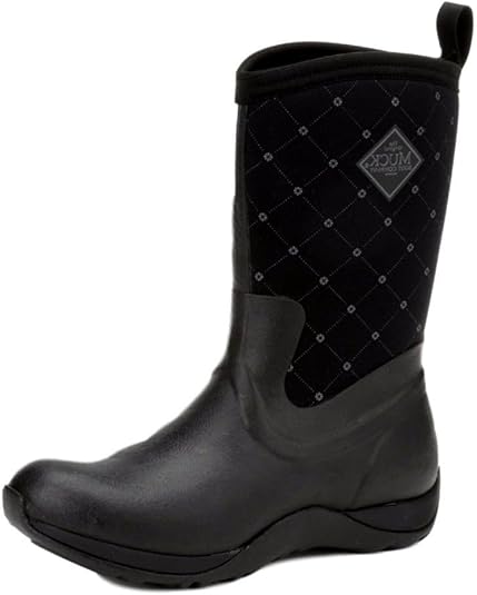 women's arctic weekend short boots