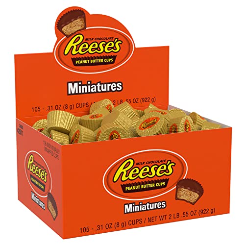 REESE’S MINIATURES MILK CHOCOLATE PEANUT BUTTER CUPS, CANDY PACKS, 0.31 OZ (105 PIECES)