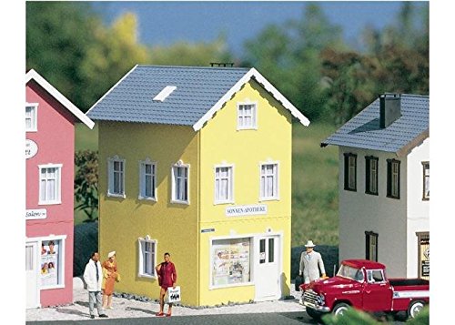 PIKO G SCALE MODEL TRAIN BUILDINGS - GARDEN CITY PHARMACY - 62067