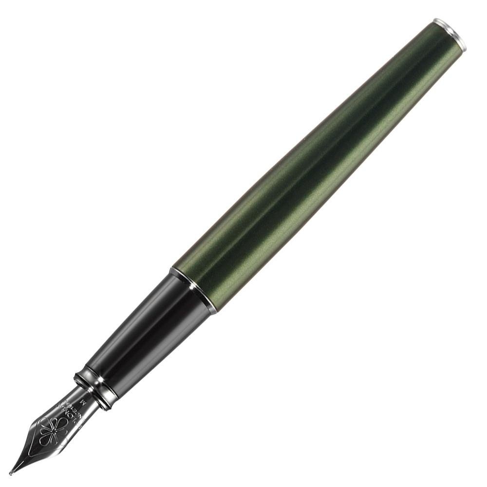 Diplomat Excellence A2 Fountain Pen with Steel Extra Fine Nib - Evergreen Chrome