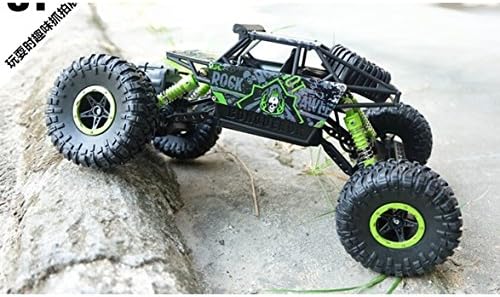 1/18 scale 2.4Ghz electric rc car 4wd remote control toy cars rock crawler buggy (color:Green)