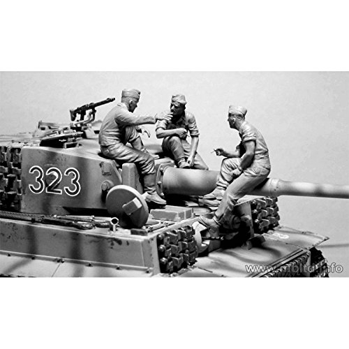 Master Box Models "German Tankmen" WWII Era - 5 Figures Set (1/35 Scale)