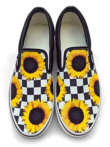 checkerboard with sunflowers