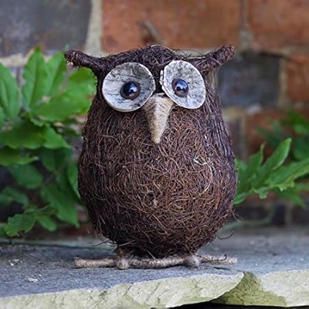 Homezone Spassig Rattan Holz Garten Tiere Skulpturen Rasen Statuen Rustik Wohndeko Garten Verzierungen Wahle Aus 3 Designs Hergestellt Aus Nachhaltig Naturliche Produkte Ollie The Owl Amazon De Garten