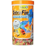 TetraFin Plus Goldfish Flakes 7.06 Ounces, Balanced Diet, With Algae To Promote Health