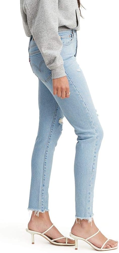 Levi's Women's Wedgie Skinny Jeans (Standard and Plus) at  Women's Jeans store