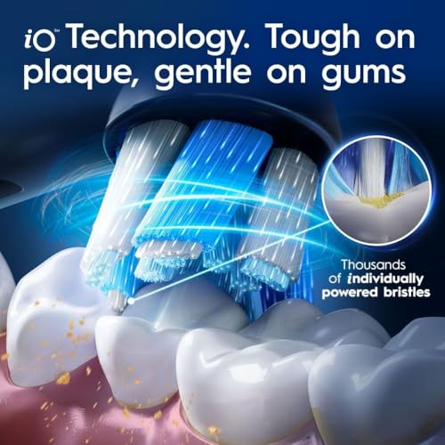 Oral-B iO 3 Matt Black Ultimate Clean Electric Toothbrush, 1 Refill Holder, 1 Charger Pouch, 1 Travel Case, Designed by Braun, Packaging May Vary