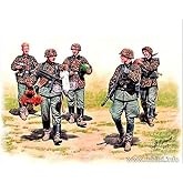 Master Box German Elite Infantry, Eastern Front 5 FIG WWII 1/35 3583