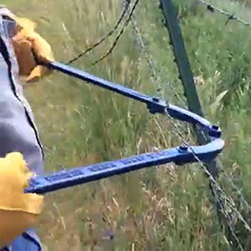 Barbed Razor Wire Repair Tool, Agricultural Farm Fencing Razor Wire Crimpers Tool, Barbed Wire Manual Holder Tool for Patch Garden Fence (Blue) - Thumbnail 2