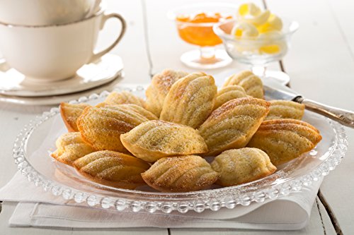 Lekue 9 Cavities Madeleines Multi Cavity Baking Mold, Red