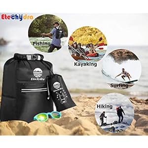 Etechydra Dry Bag 20L Rucksack Wasserdicht Taschen, Ultralight Wasserdichter Packsack Sack Beutel Outdoor für Boote Strand, Kajak, Camping, Bootfahren, Schwimmen, Angeln, Wandern, Schwarz. 2 Schnorchelmasken ★LIGHTWIGHT DURABLE NYLON RUCKSACK - Unsere Dry Bag Wasserdichter Packsack besteht aus Nano-Dacron-Material, ist extrem langlebig, ungiftig und geruchlos. Im Vergleich zur traditionellen Strand Wasserdichte Taschen ist unsere Faltgröße nur die Hälfte davon, leicht, faltbar und tragbar. Die Integration von Aufbewahrungstasche und wasserdichtem dry bag ultralight Rucksack erhöht die Kapazität und die bequeme Aufbewahrung.
★AUSGEZEICHNETER WASSERDICHTER TROCKENSACK- Der wasserdichte und reißfeste Etechydra Wassertasche Packsack 10L /20L bietet einen hohen Schutz für wichtige Gegenstände wie Smartphones, Kameras, Dokumente, Kleidung usw. Die neuesten wasserdichten PVC-Streifen sorgen für Wasserdichtigkeit Dichtung. Kajakfahren Wasserdichte Taschen Beutel Es ist sehr sicher im Wassersport zu verwenden.
★WET DRY SEPARATION VERSATILE DRY BAG - Wasserdichte taschen outdoor Dank des Designs für Nass-Trocken-Trennung und Seitentaschen können Sie nasse Kleidung hineinlegen, Halten Sie alles trocken zum Schwimmen, Bootfahren, Kajakfahren aber auch für Outdoor-Aktivitäten wie Camping, Wandern. Der reflektierende Streifen der Reißverschlusstasche kann Ihre Sicherheit im Dunkeln schützen. Die Seitentaschen eignen sich hervorragend für Wasserflaschen und Regenschirme.