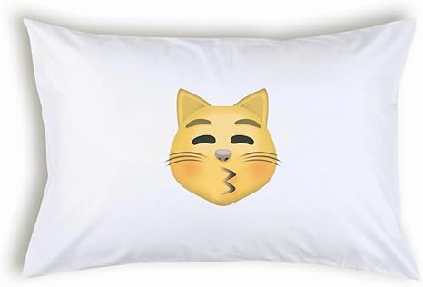Amazon Co Jp 猫投げblowing Kiss Face顔文字絵文字枕ケース ホーム キッチン