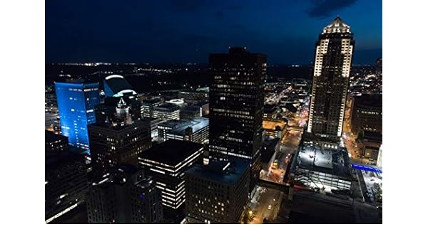 Amazon Com Des Moines Iowa Skyline At Night Photograph A