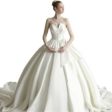 Amazon Co Jp 結婚式 花嫁 二次会ドレ 女性のストラップレスのボタンチャペルの列車の花嫁衣装ロングテールサテンの花嫁衣装のウェディングドレスエレガントな背中の開いたフォーマルイブニングウエディングボールガウンドレス フォーマル Color Ivory Size M