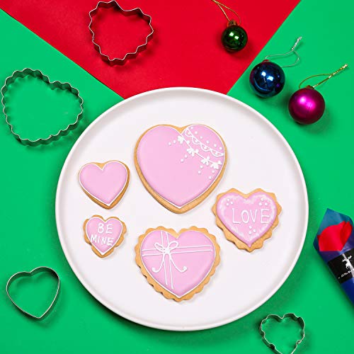 KAISHANE Valentine's Day Cookie Cutters Set - 5 PCS Stainless Steel Heart cookie Cutters Biscuit Pastry Cutters