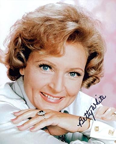 Betty White The Golden Girls Signed 8x10 Photo At Amazon S