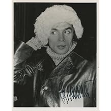 Nureyev, Rudolph. (1938-1993): Original Signed Photograph