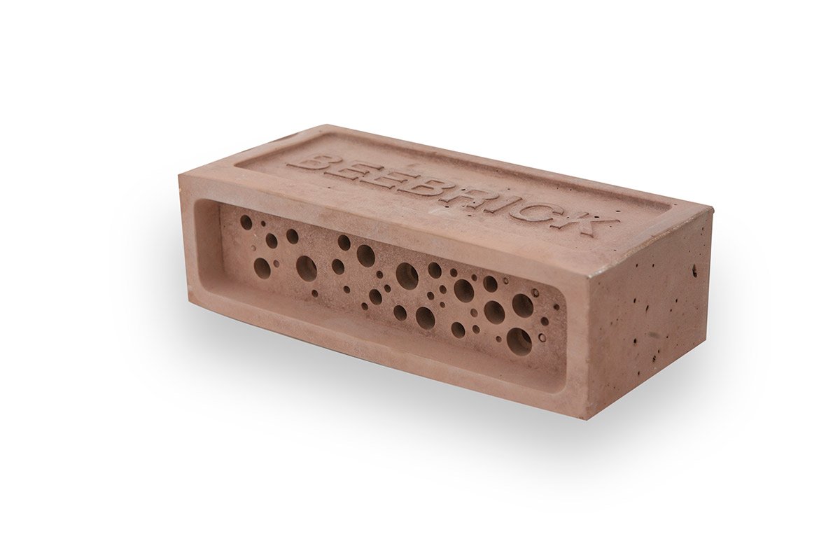 Bee Brick Nester Hotel Solitary Bee Hive House 21.5cm x 10.5cm x 6.5cm Red