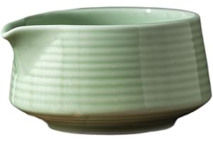 Yajuyi Japanese Matcha Bowl Handmade Matcha Ceremony Matcha Cup with Spout for Restaurant, Green