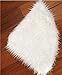 GUVVEAZ 30.7 Inches Christmas Tree Skirts White Luxury Faux Fur Tree Ornaments Plush XmasTree Skirt for Christmas Decoration New Year Party (30.7 Inch Dia.)