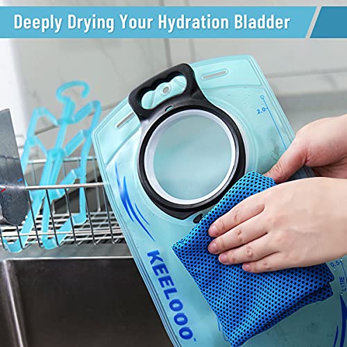 KEELOOO Hydration Bladder Cleaning Kit, 6 in 1 Water Bladder Cleaner